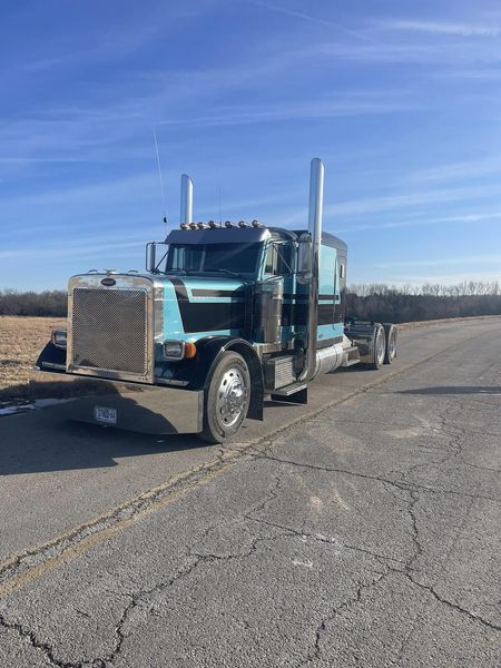 1994 PETERBILT 379