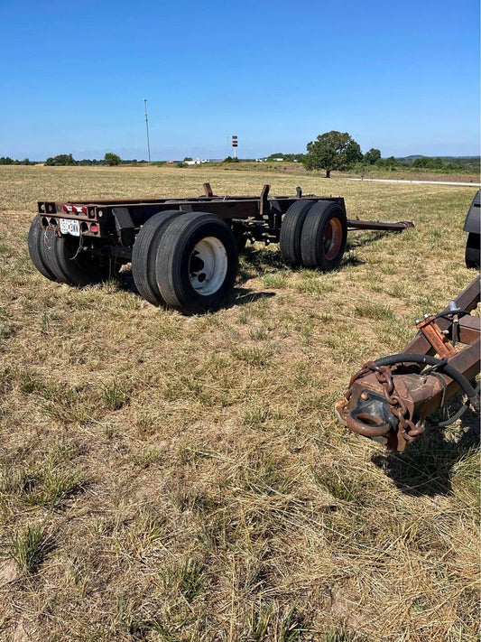 Spread Axle Pup Trailer