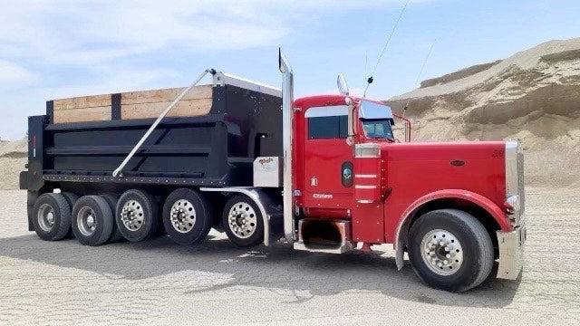 2000 PETERBILT 379