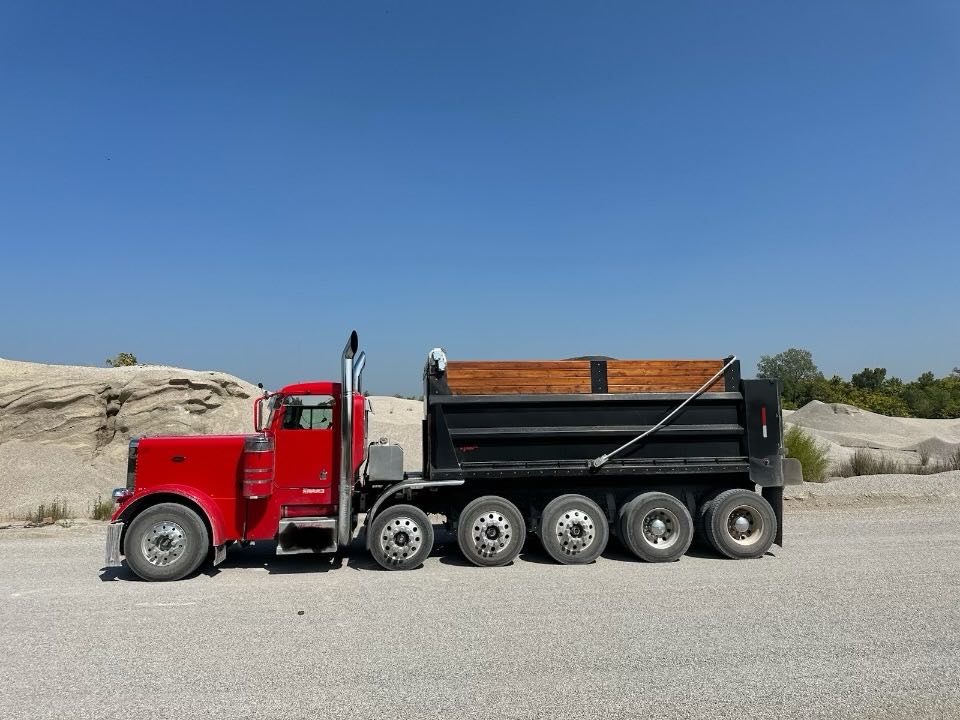 2000 PETERBILT 379